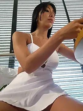 Mavi_roouse_ — Panties OUT   in public