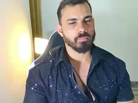 max_love255 on StripChat