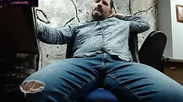 Maxi_thebig_daddy on StripChat