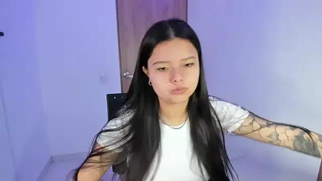 maya-winslow8 on StripChat 