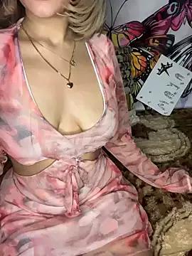 Maya_mimi on StripChat 