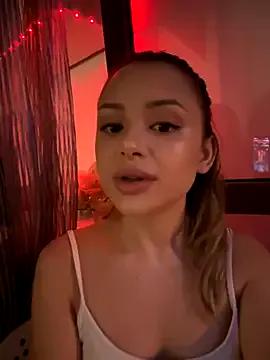 Mayk-Lili on StripChat