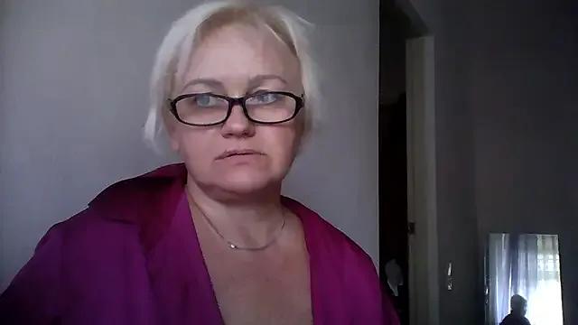 Mayya4321 on StripChat 