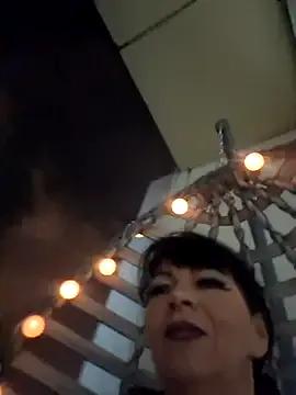 MeenaMoon on StripChat
