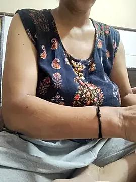 meenu_bhabhi547 on StripChat 