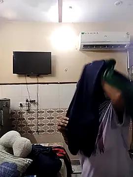 meenu_bhabhi547 — Nude in public