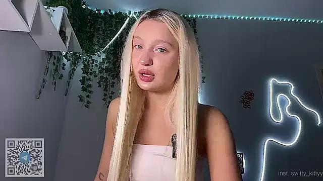 MeganFoxyss on StripChat