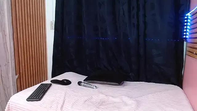 Melii_idalgo on StripChat