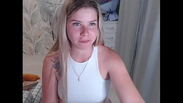 MelissaXKinky — milk