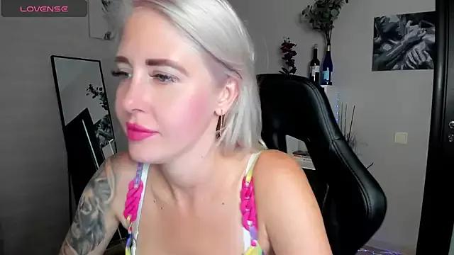 Mermaid_N on StripChat 