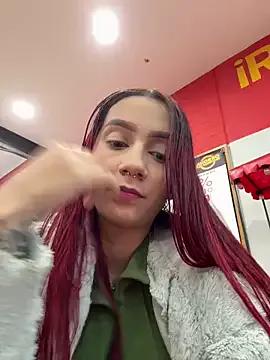 Mia_Withe on StripChat