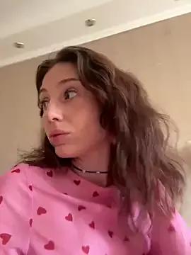 MiaaLoveeee on StripChat 