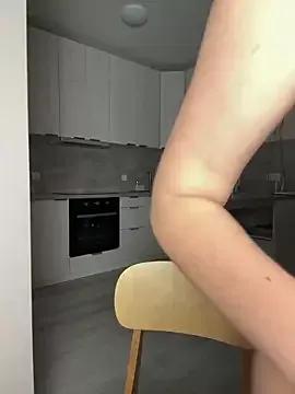 MiaaLoveeee on StripChat 