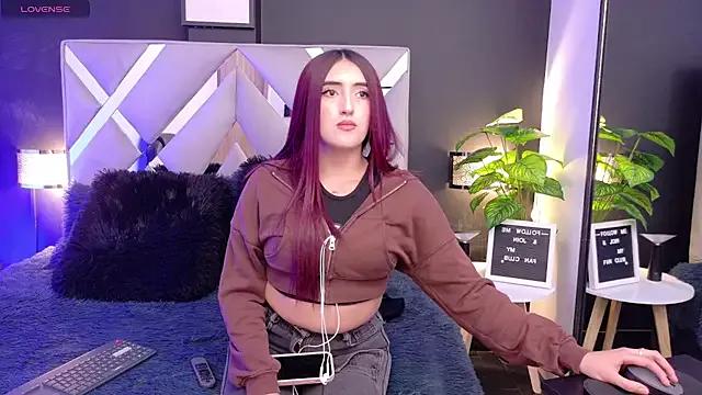 Miia_bunny — PUSSY (closeup, thong aside)+SPREAD LIPS