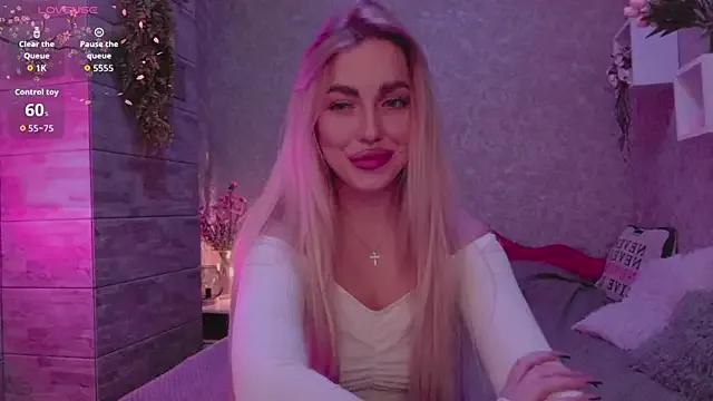 Mika_Rayy — lick big dildo