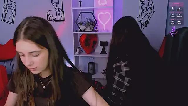miki-niki on StripChat 