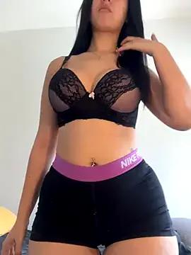 mikuserafini on StripChat