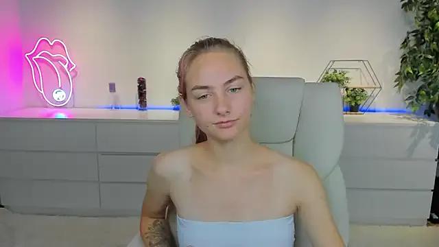MilaAddams on StripChat