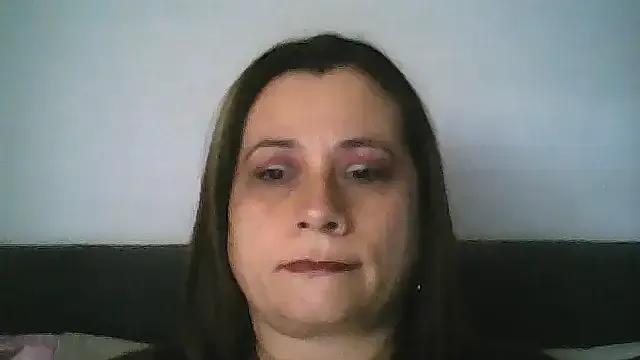 milagros_latina75 on StripChat