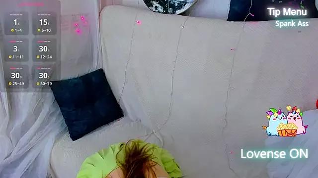 MilliStrii on StripChat 