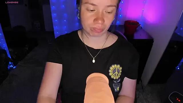 milysauria1 on StripChat
