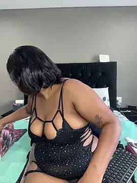 MimiCurves on StripChat 