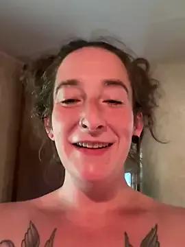 Mini_And_The_Bear on StripChat 