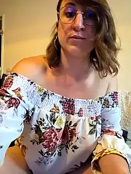 minierose on StripChat 