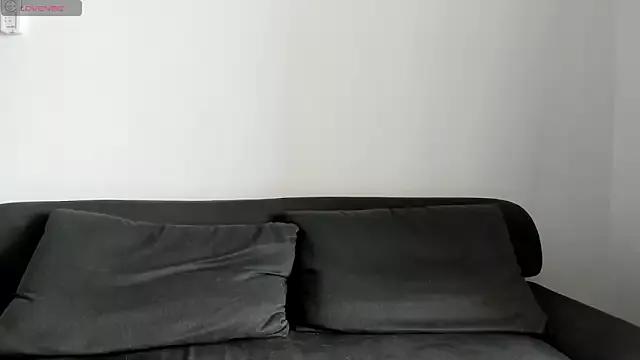 minimaya on StripChat 