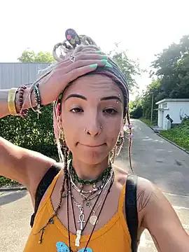 MiraMagDich on StripChat