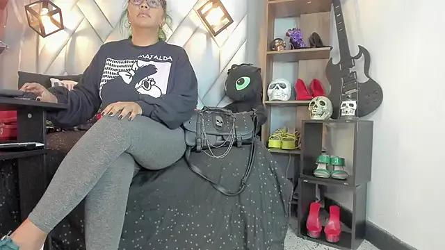MirandaHaguen on StripChat