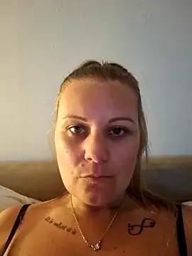 Miss-ShelbyXX on StripChat 