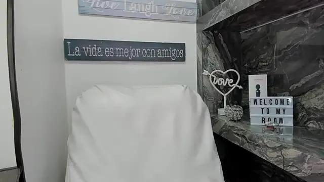 miss_danika on StripChat 
