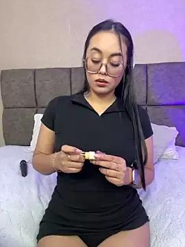 miss_elissa11 on StripChat 