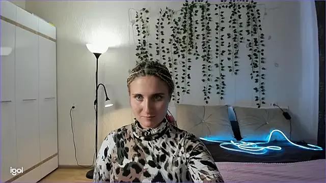 Miss_Elsa_ on StripChat 