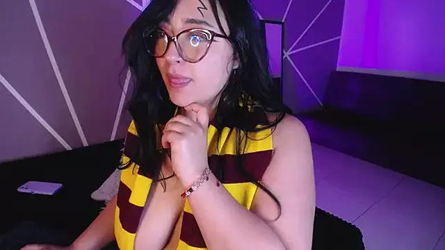 Miss_Loise on StripChat 