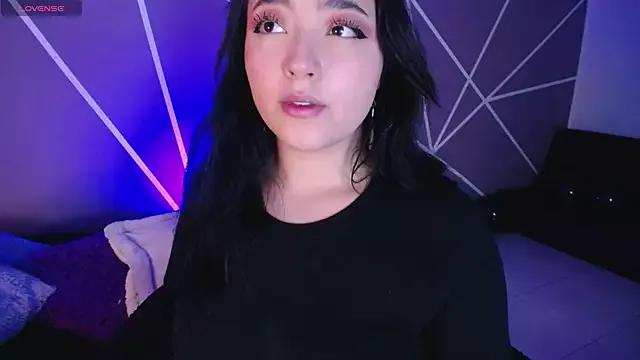 Miss_Loise on StripChat 