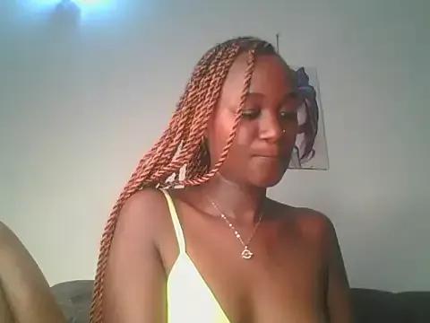 MissLilly1 on StripChat 