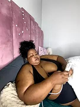 MissLola27 on StripChat 