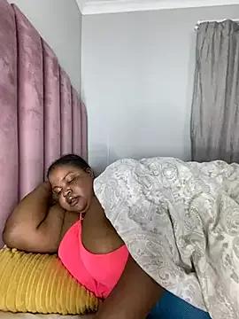 MissLola27 on StripChat 