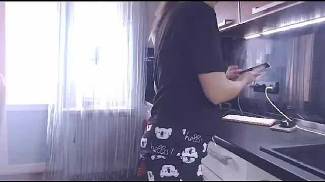 MissVMolli on StripChat 