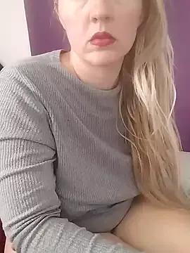 Mllesha74000 on StripChat 