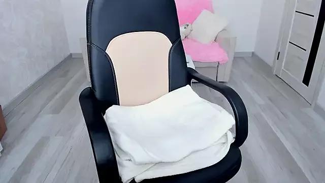 molly_sweetbabe on StripChat 