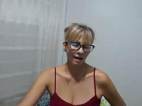 mommysexy16 on StripChat 