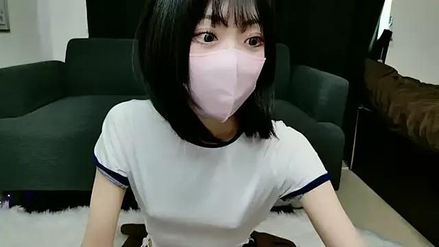 momochan_777 on StripChat 