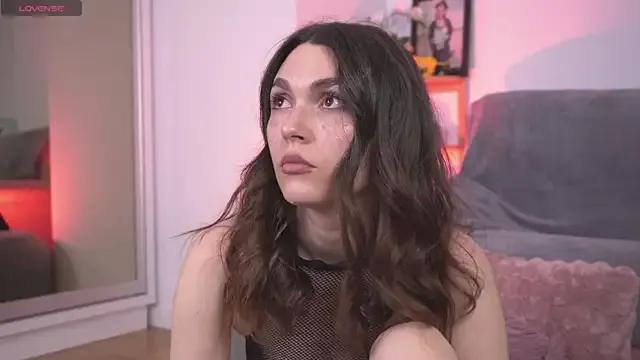 Mona_Lisss on StripChat