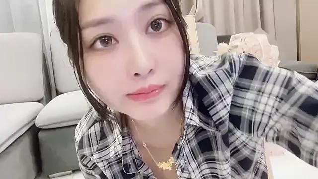 Moonccoi on StripChat 