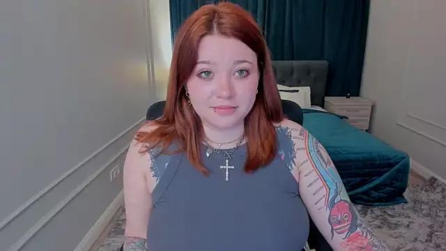 MoonLghte on StripChat 