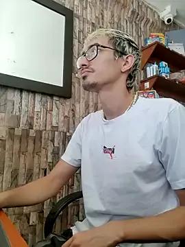 moorejhosua on StripChat 