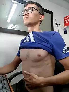 moorejhosua on StripChat 